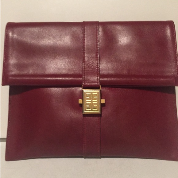 GIVENCHY Red Clutch with Minor